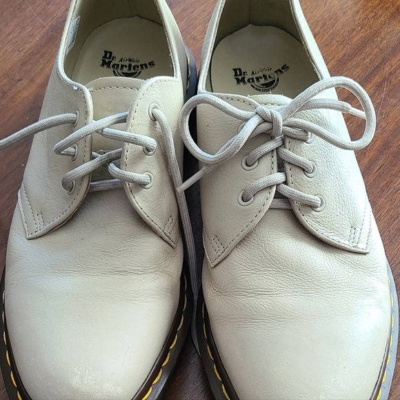 Dr. Doc Martens 1461 Cream Lace-Up Oxfords Women's Size 9 41 - Picture 7 of 10